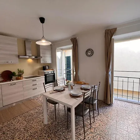Hébergement de vacances La Finestra Sul Molo - By Myhomeincomo